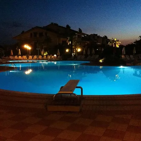 With Garden And Grill - Green Sirmione Apartment Desenzano del Garda